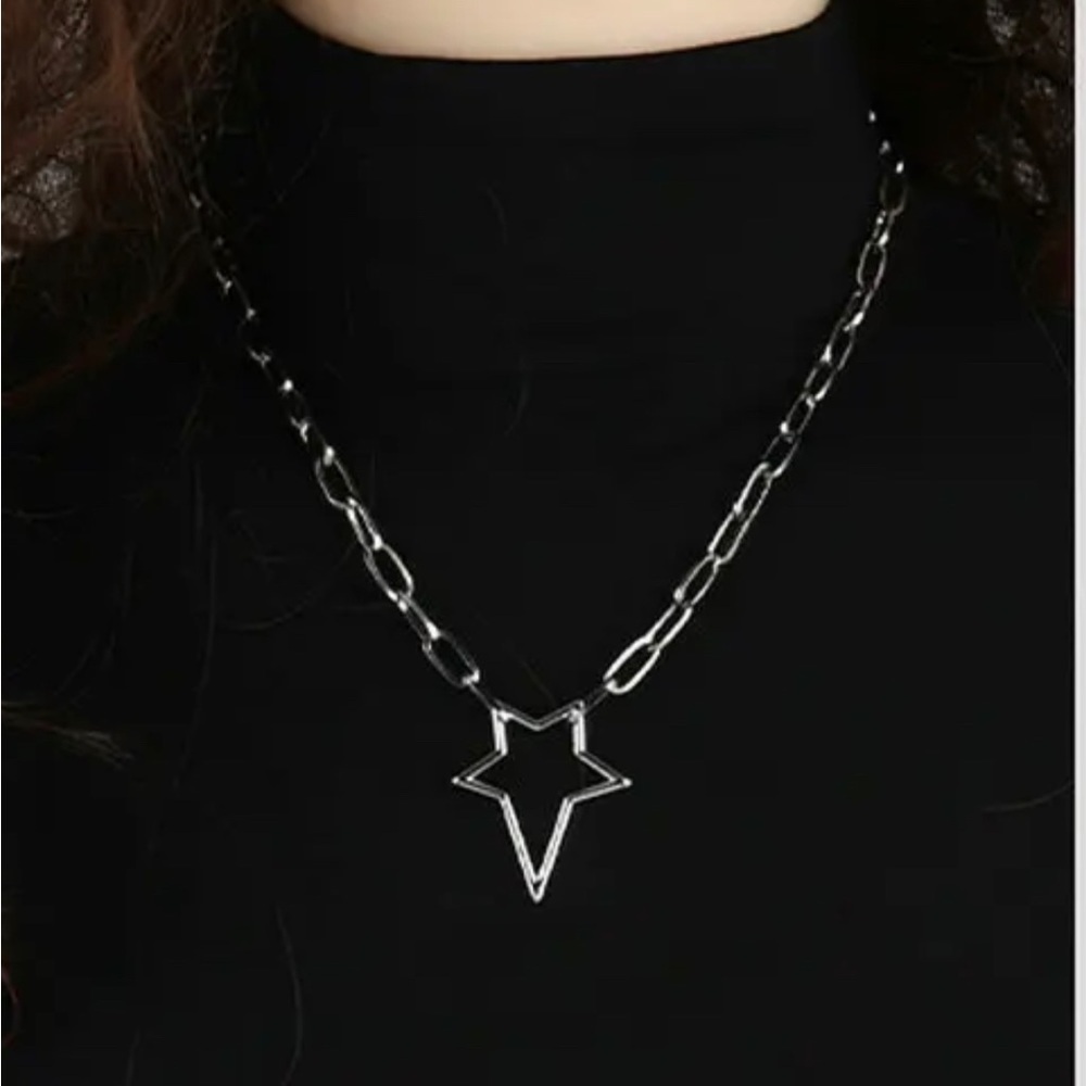 NEW 18K White Gold/Rhodium Plated Chunky Chain Necklace Irregular Star Pendant